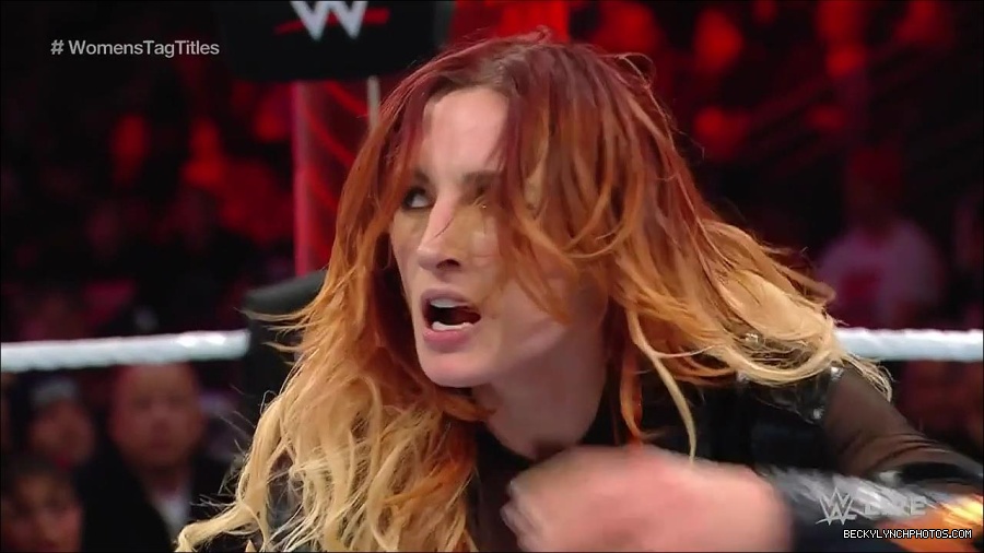 WWE_Monday_Night_Raw_2023_04_10_720p_HDTV_x264-NWCHD_mp4_002431316.jpg