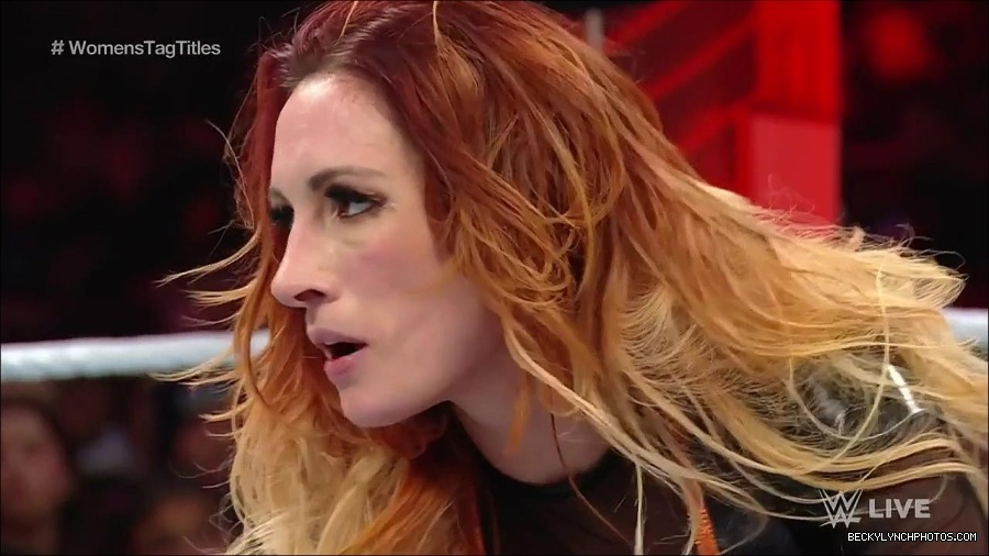 WWE_Monday_Night_Raw_2023_04_10_720p_HDTV_x264-NWCHD_mp4_002432918.jpg