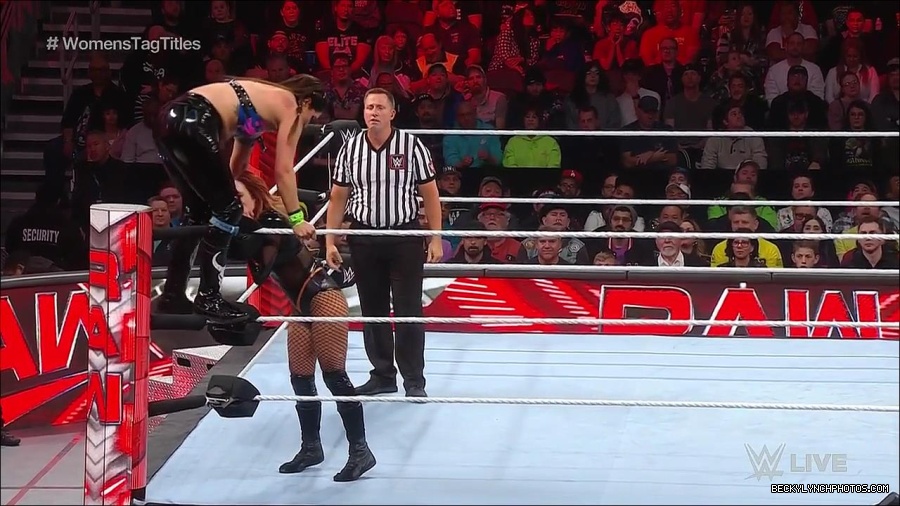 WWE_Monday_Night_Raw_2023_04_10_720p_HDTV_x264-NWCHD_mp4_002447732.jpg
