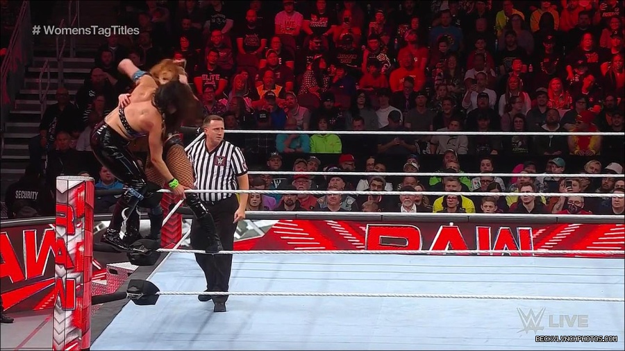 WWE_Monday_Night_Raw_2023_04_10_720p_HDTV_x264-NWCHD_mp4_002463748.jpg