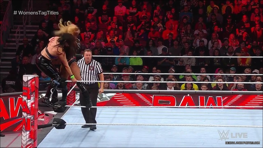WWE_Monday_Night_Raw_2023_04_10_720p_HDTV_x264-NWCHD_mp4_002464549.jpg