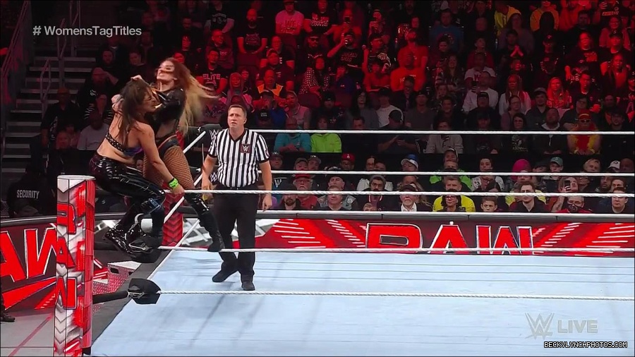 WWE_Monday_Night_Raw_2023_04_10_720p_HDTV_x264-NWCHD_mp4_002466952.jpg