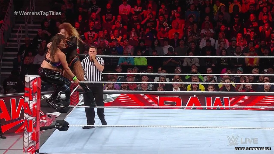 WWE_Monday_Night_Raw_2023_04_10_720p_HDTV_x264-NWCHD_mp4_002467752.jpg