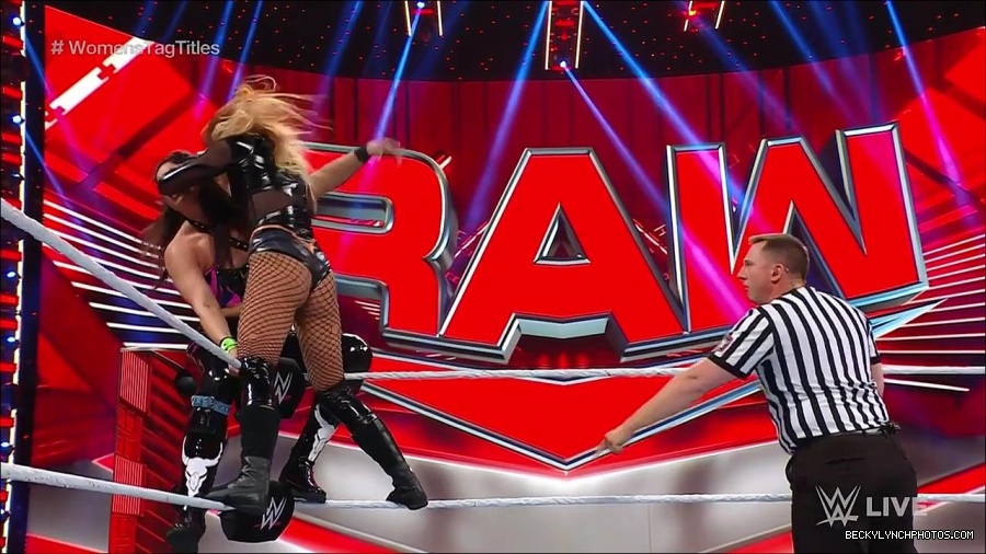 WWE_Monday_Night_Raw_2023_04_10_720p_HDTV_x264-NWCHD_mp4_002470155.jpg