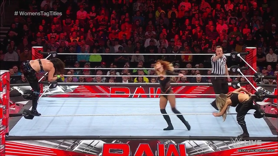 WWE_Monday_Night_Raw_2023_04_10_720p_HDTV_x264-NWCHD_mp4_002477362.jpg