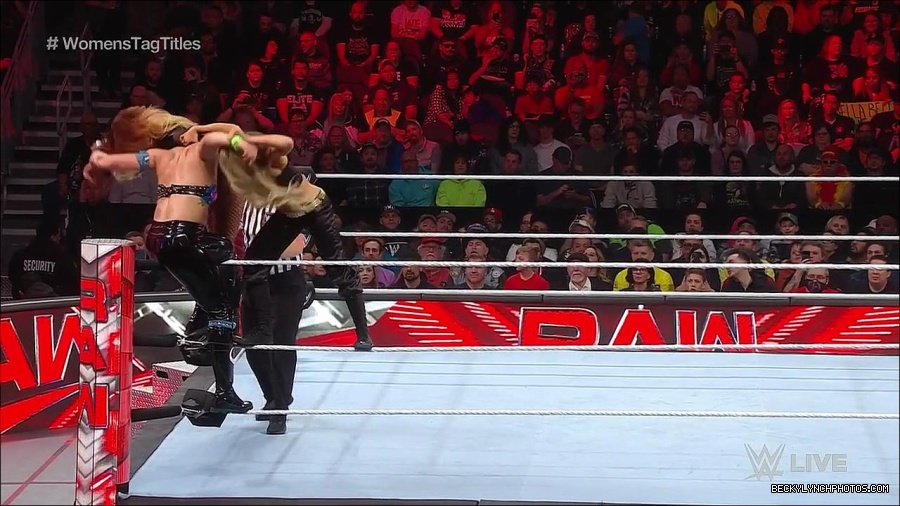 WWE_Monday_Night_Raw_2023_04_10_720p_HDTV_x264-NWCHD_mp4_002484569.jpg