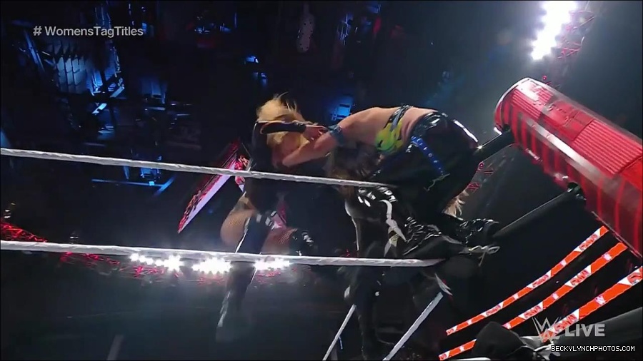 WWE_Monday_Night_Raw_2023_04_10_720p_HDTV_x264-NWCHD_mp4_002490976.jpg