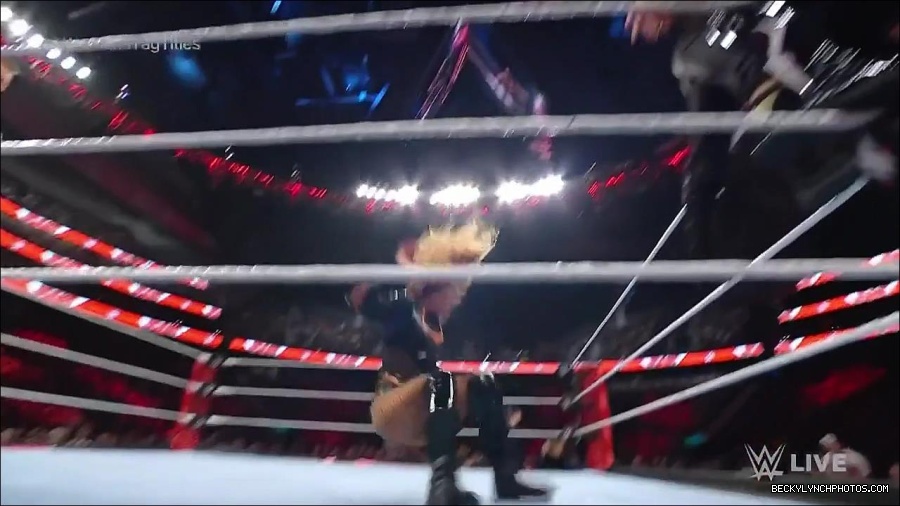 WWE_Monday_Night_Raw_2023_04_10_720p_HDTV_x264-NWCHD_mp4_002491376.jpg