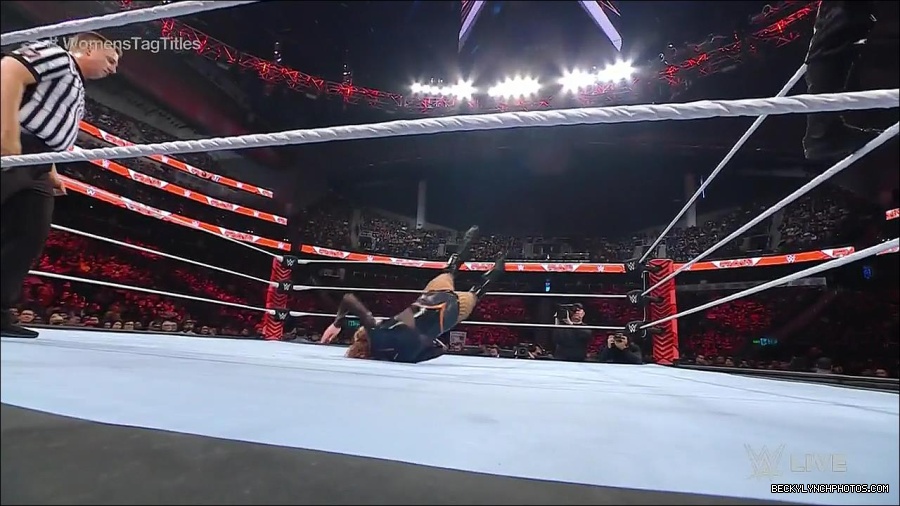 WWE_Monday_Night_Raw_2023_04_10_720p_HDTV_x264-NWCHD_mp4_002492177.jpg