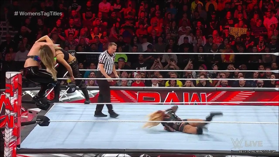 WWE_Monday_Night_Raw_2023_04_10_720p_HDTV_x264-NWCHD_mp4_002492577.jpg
