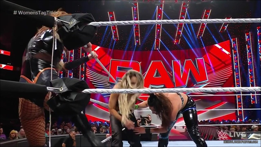 WWE_Monday_Night_Raw_2023_04_10_720p_HDTV_x264-NWCHD_mp4_002522207.jpg