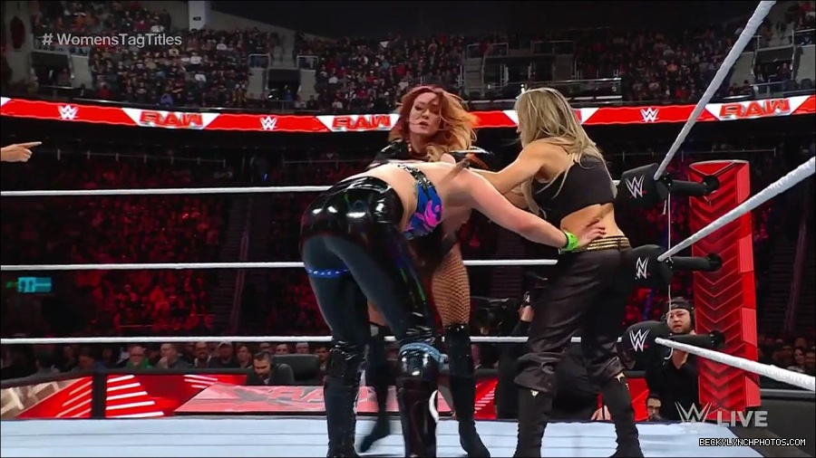 WWE_Monday_Night_Raw_2023_04_10_720p_HDTV_x264-NWCHD_mp4_002524209.jpg