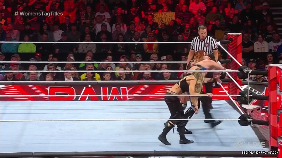 WWE_Monday_Night_Raw_2023_04_10_720p_HDTV_x264-NWCHD_mp4_002525410.jpg