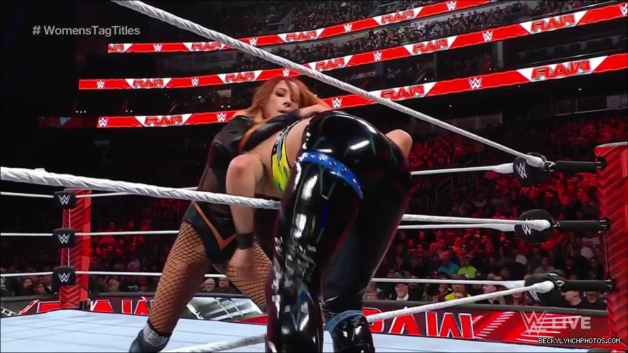 WWE_Monday_Night_Raw_2023_04_10_720p_HDTV_x264-NWCHD_mp4_002527012.jpg