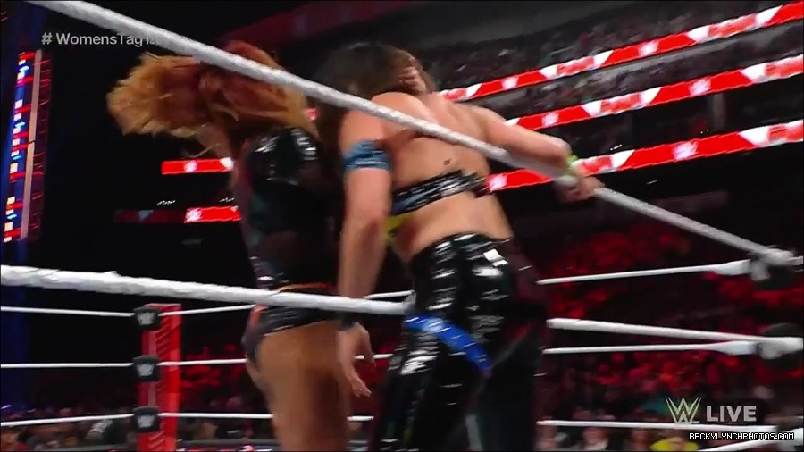 WWE_Monday_Night_Raw_2023_04_10_720p_HDTV_x264-NWCHD_mp4_002528613.jpg