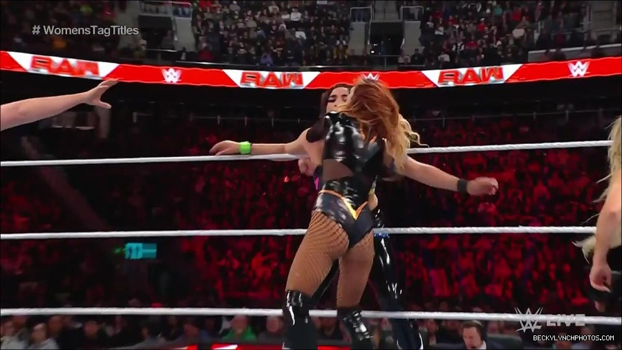WWE_Monday_Night_Raw_2023_04_10_720p_HDTV_x264-NWCHD_mp4_002529014.jpg