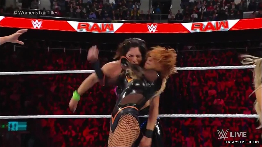 WWE_Monday_Night_Raw_2023_04_10_720p_HDTV_x264-NWCHD_mp4_002529414.jpg