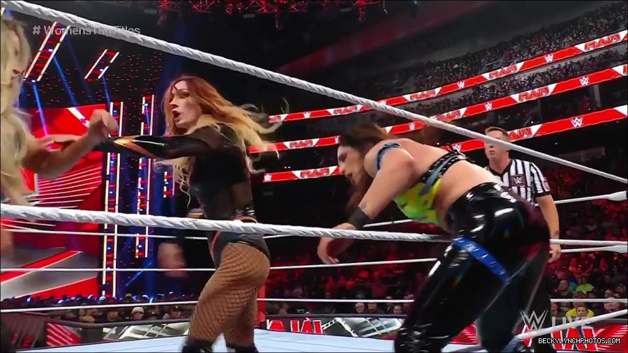 WWE_Monday_Night_Raw_2023_04_10_720p_HDTV_x264-NWCHD_mp4_002531416.jpg