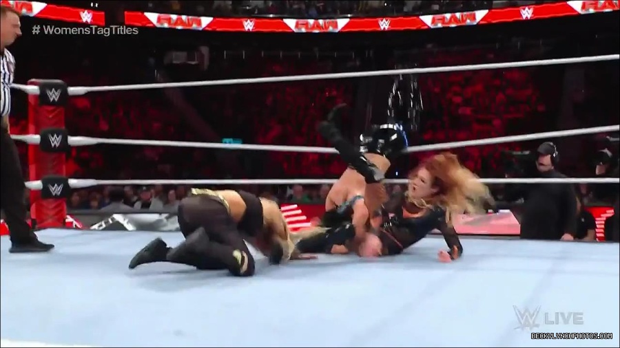 WWE_Monday_Night_Raw_2023_04_10_720p_HDTV_x264-NWCHD_mp4_002536221.jpg
