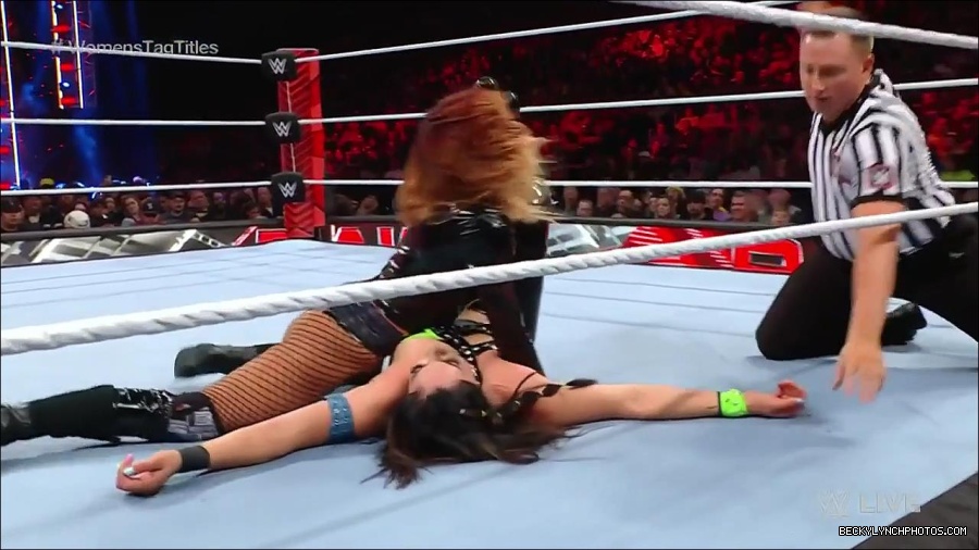 WWE_Monday_Night_Raw_2023_04_10_720p_HDTV_x264-NWCHD_mp4_002540225.jpg