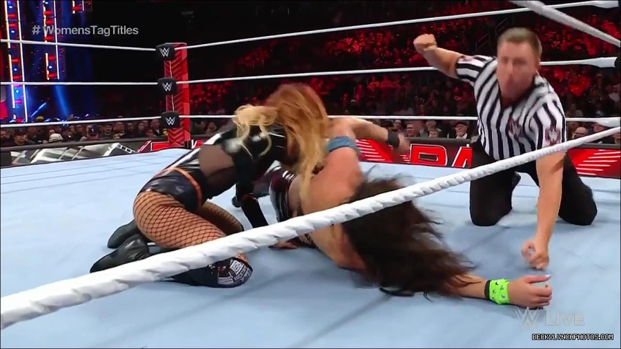 WWE_Monday_Night_Raw_2023_04_10_720p_HDTV_x264-NWCHD_mp4_002542627.jpg