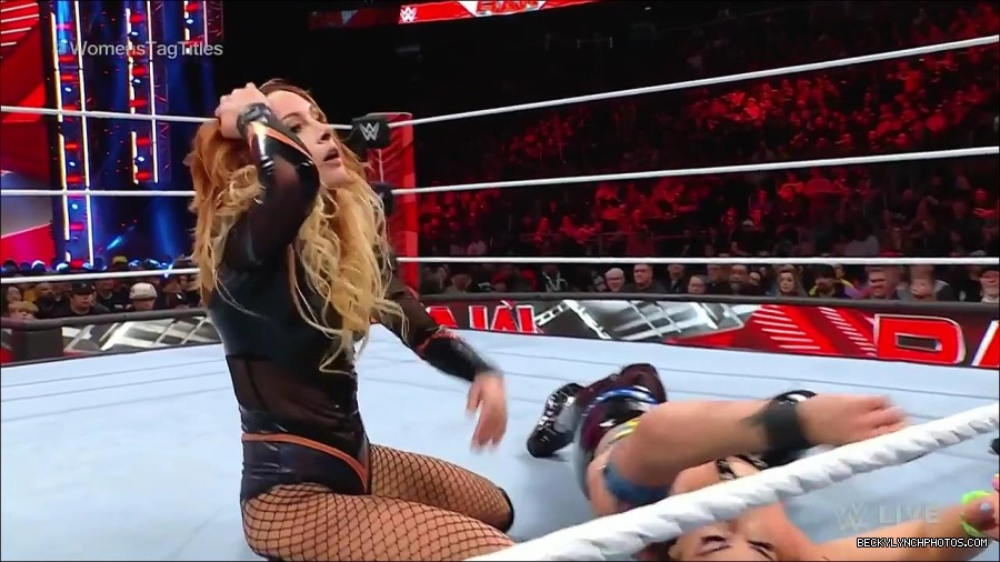 WWE_Monday_Night_Raw_2023_04_10_720p_HDTV_x264-NWCHD_mp4_002544229.jpg