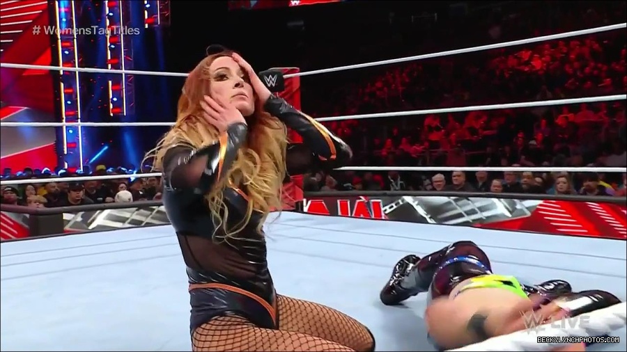 WWE_Monday_Night_Raw_2023_04_10_720p_HDTV_x264-NWCHD_mp4_002544629.jpg