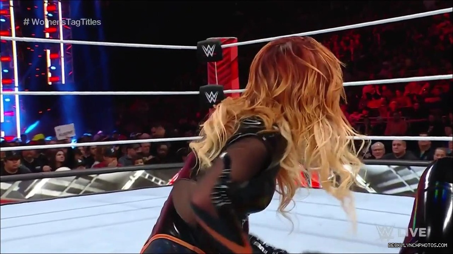 WWE_Monday_Night_Raw_2023_04_10_720p_HDTV_x264-NWCHD_mp4_002545830.jpg