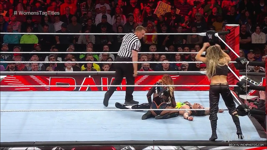 WWE_Monday_Night_Raw_2023_04_10_720p_HDTV_x264-NWCHD_mp4_002549034.jpg