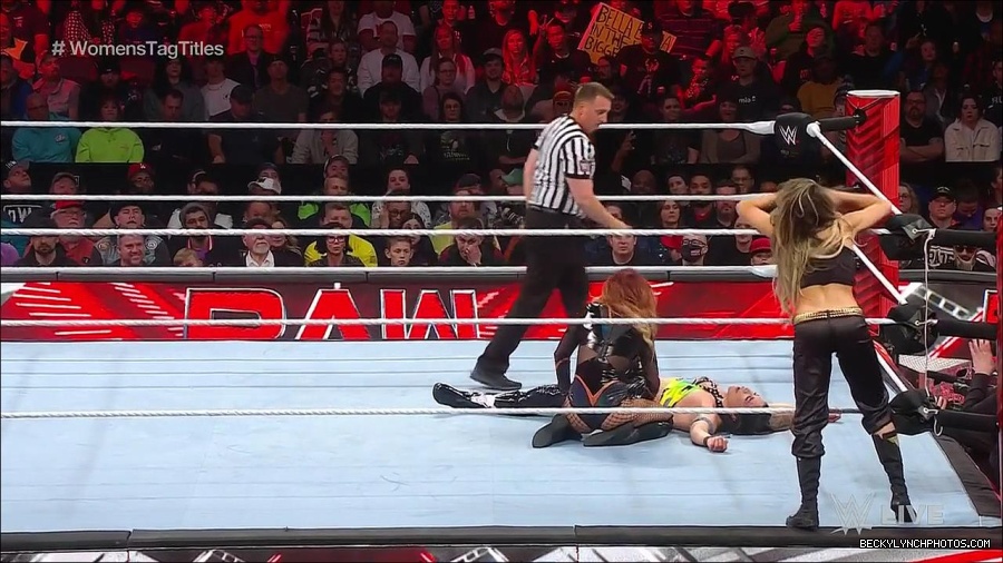 WWE_Monday_Night_Raw_2023_04_10_720p_HDTV_x264-NWCHD_mp4_002549434.jpg