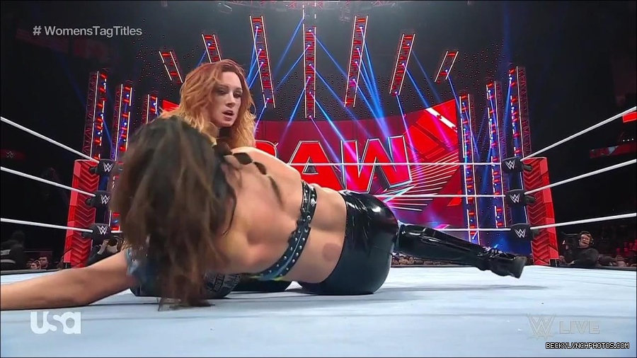 WWE_Monday_Night_Raw_2023_04_10_720p_HDTV_x264-NWCHD_mp4_002553438.jpg