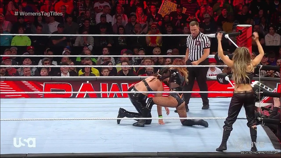 WWE_Monday_Night_Raw_2023_04_10_720p_HDTV_x264-NWCHD_mp4_002557842.jpg