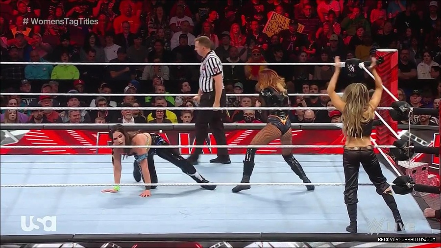 WWE_Monday_Night_Raw_2023_04_10_720p_HDTV_x264-NWCHD_mp4_002560245.jpg