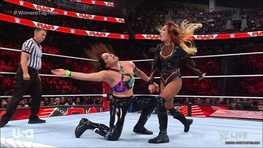 WWE_Monday_Night_Raw_2023_04_10_720p_HDTV_x264-NWCHD_mp4_002561046.jpg