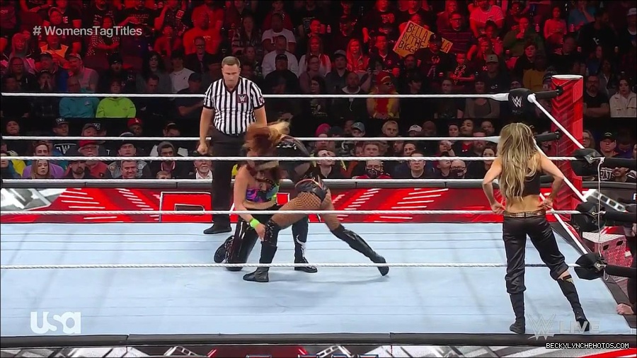 WWE_Monday_Night_Raw_2023_04_10_720p_HDTV_x264-NWCHD_mp4_002561446.jpg