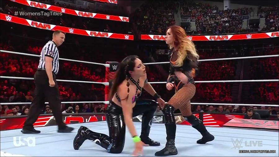 WWE_Monday_Night_Raw_2023_04_10_720p_HDTV_x264-NWCHD_mp4_002562247.jpg