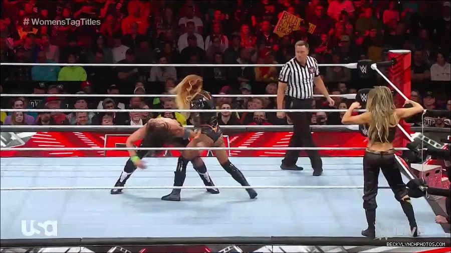 WWE_Monday_Night_Raw_2023_04_10_720p_HDTV_x264-NWCHD_mp4_002563448.jpg