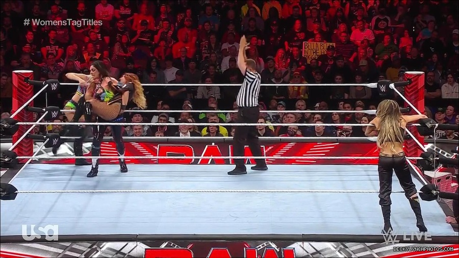 WWE_Monday_Night_Raw_2023_04_10_720p_HDTV_x264-NWCHD_mp4_002575460.jpg