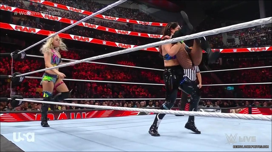 WWE_Monday_Night_Raw_2023_04_10_720p_HDTV_x264-NWCHD_mp4_002577862.jpg