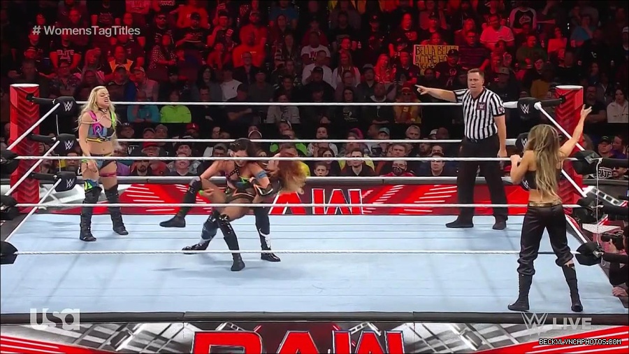 WWE_Monday_Night_Raw_2023_04_10_720p_HDTV_x264-NWCHD_mp4_002579064.jpg