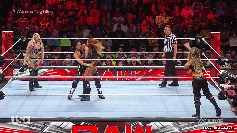 WWE_Monday_Night_Raw_2023_04_10_720p_HDTV_x264-NWCHD_mp4_002579864.jpg