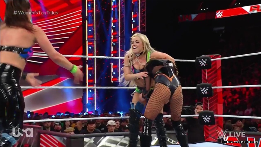 WWE_Monday_Night_Raw_2023_04_10_720p_HDTV_x264-NWCHD_mp4_002582267.jpg