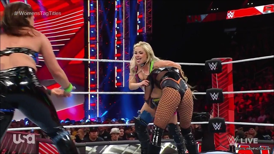 WWE_Monday_Night_Raw_2023_04_10_720p_HDTV_x264-NWCHD_mp4_002582667.jpg
