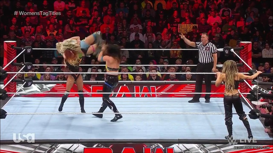 WWE_Monday_Night_Raw_2023_04_10_720p_HDTV_x264-NWCHD_mp4_002584269.jpg
