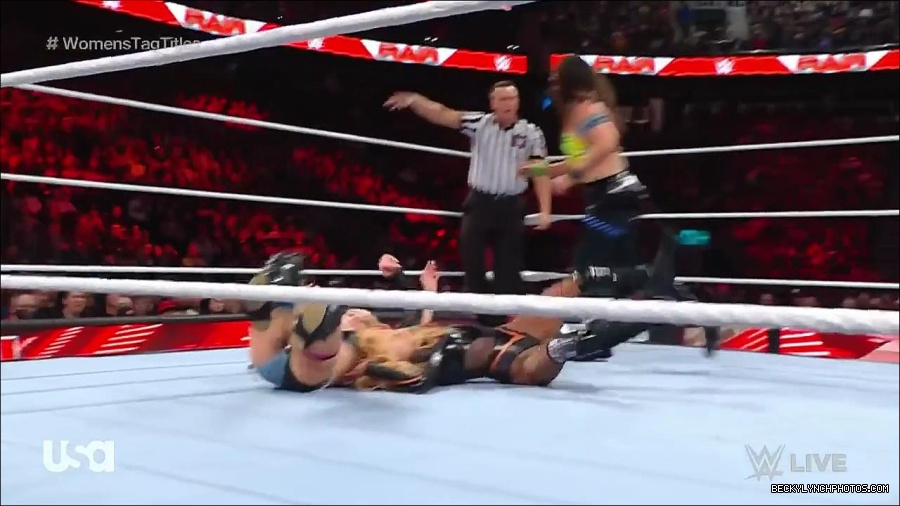 WWE_Monday_Night_Raw_2023_04_10_720p_HDTV_x264-NWCHD_mp4_002585870.jpg