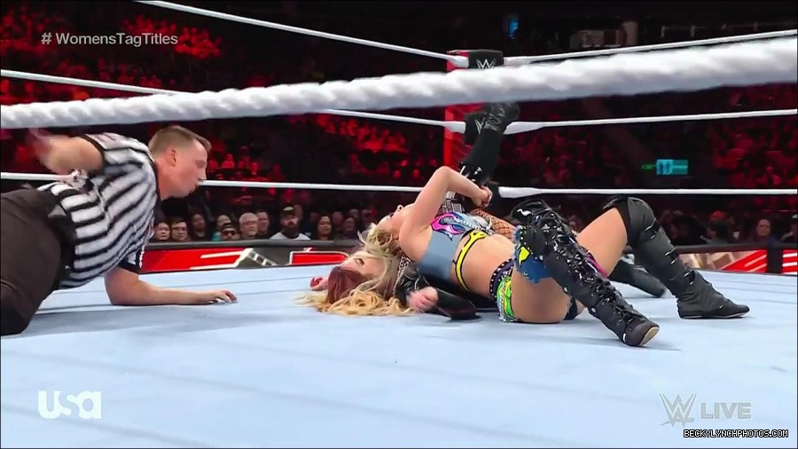 WWE_Monday_Night_Raw_2023_04_10_720p_HDTV_x264-NWCHD_mp4_002589874.jpg