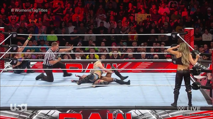 WWE_Monday_Night_Raw_2023_04_10_720p_HDTV_x264-NWCHD_mp4_002592277.jpg