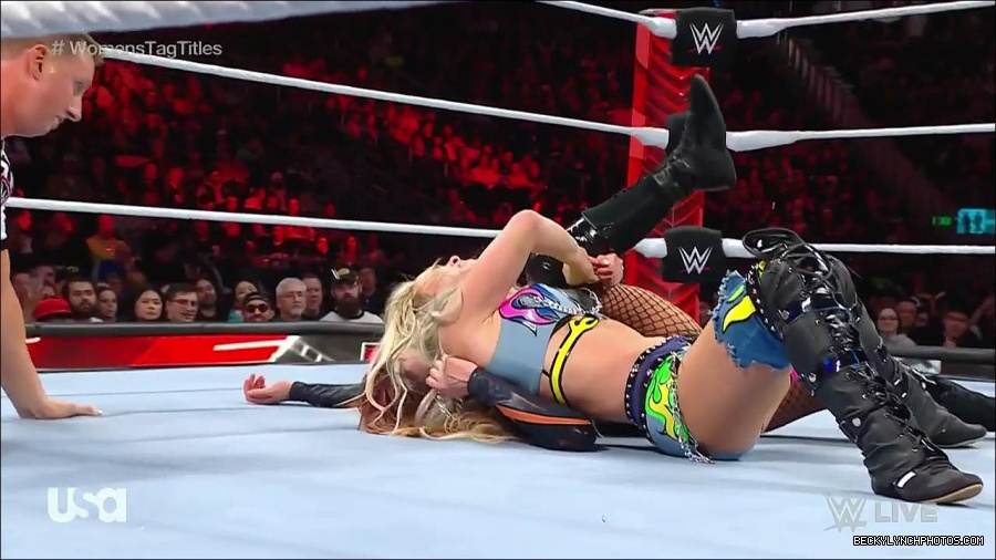 WWE_Monday_Night_Raw_2023_04_10_720p_HDTV_x264-NWCHD_mp4_002593478.jpg