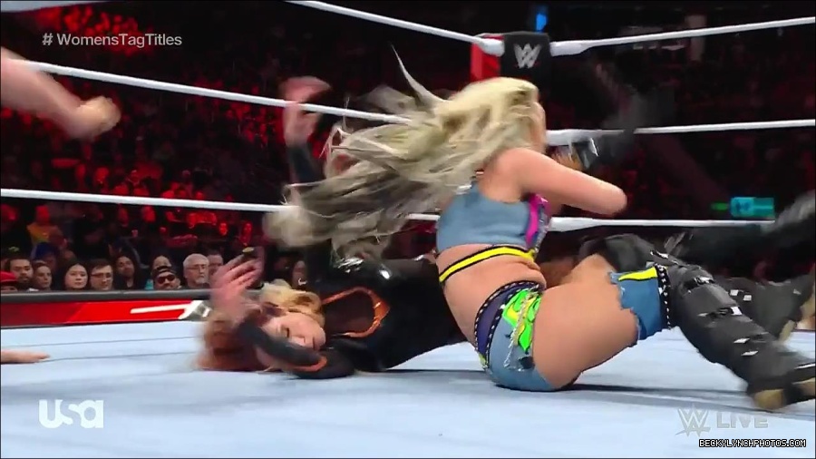 WWE_Monday_Night_Raw_2023_04_10_720p_HDTV_x264-NWCHD_mp4_002594679.jpg