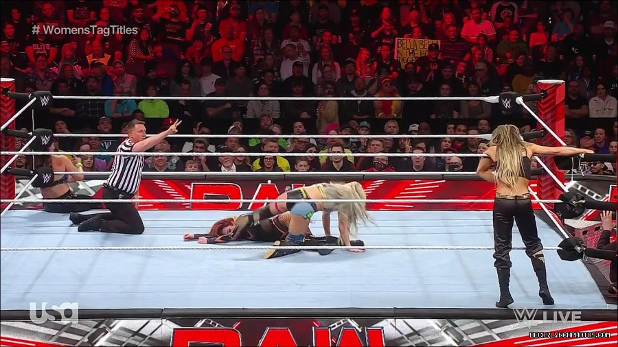 WWE_Monday_Night_Raw_2023_04_10_720p_HDTV_x264-NWCHD_mp4_002595480.jpg